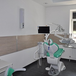 HPL панели в стоматологическом медицинском центре